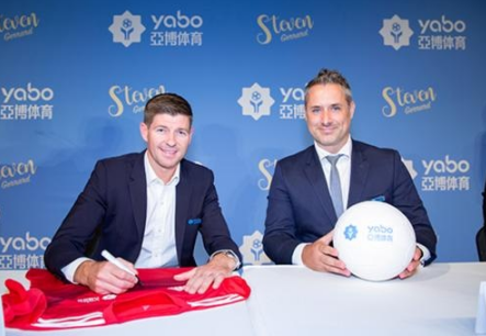 体育在线记者Sam今天给拜仁慕尼黑球迷带来了好消息：同意与球队续约。在2019年夏天赞助拜仁德甲。目前，拜仁已连续几个赛季强势崛起，领先德甲。瓜帅对拜仁的转型得到了高级管理层的认可。在接下来的几十年里，他被认为是球队的舵手。根据的报道，瓜帅在拜仁的年薪是1200万。￡，续约后，这个数字将进一步增加。(2018年6月)